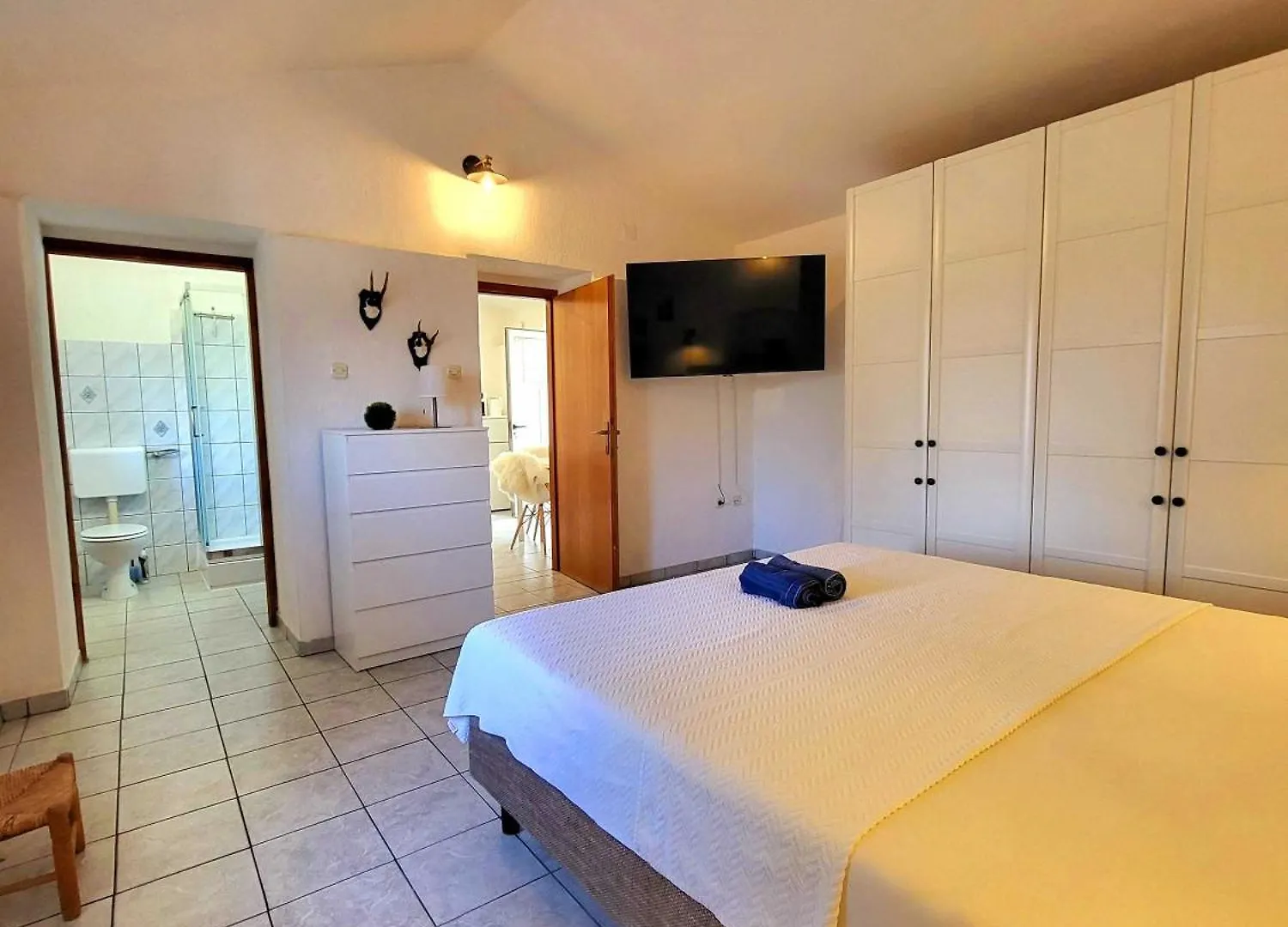 Qca Krk Apartments Dobrinj